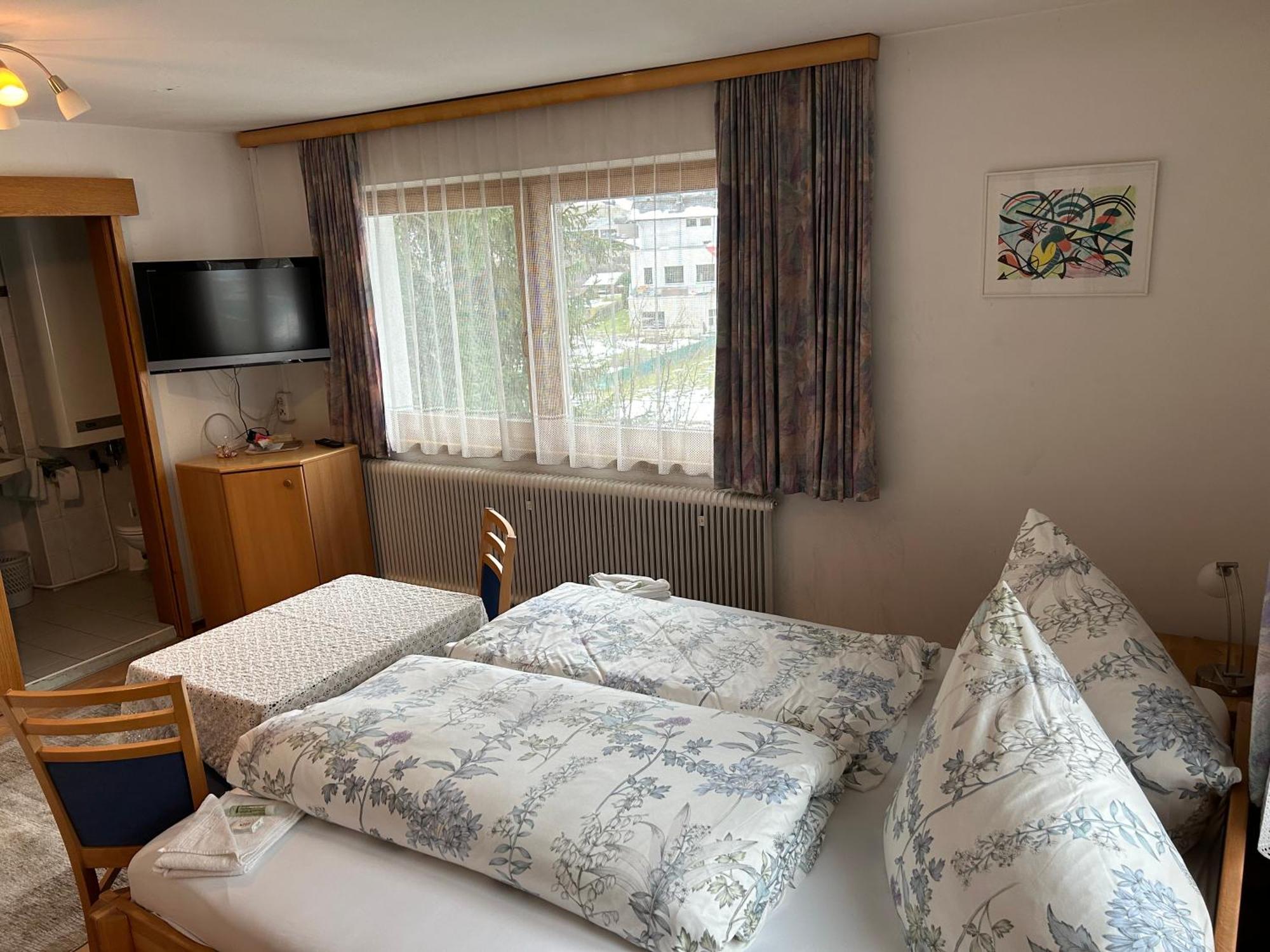 Austrian Motel Heiss Пруц Экстерьер фото